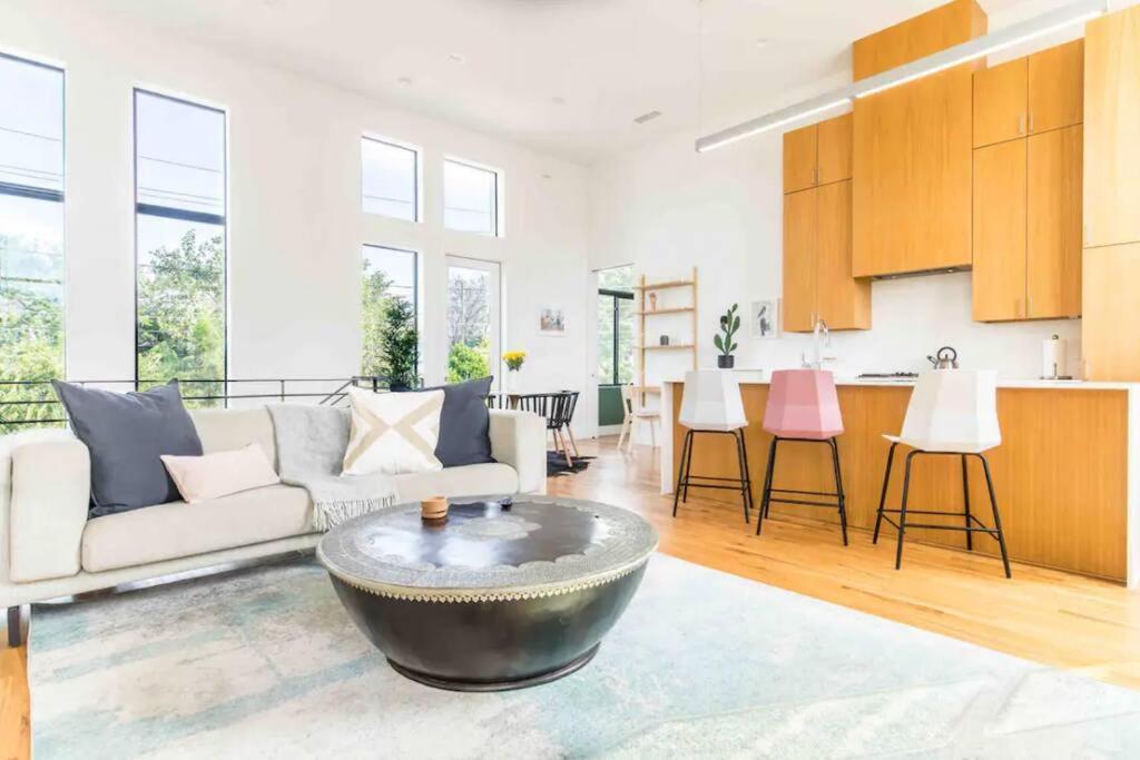 Glamorous Perfectly Located Luxury 2 Bed Townhome Dallas Eksteriør billede